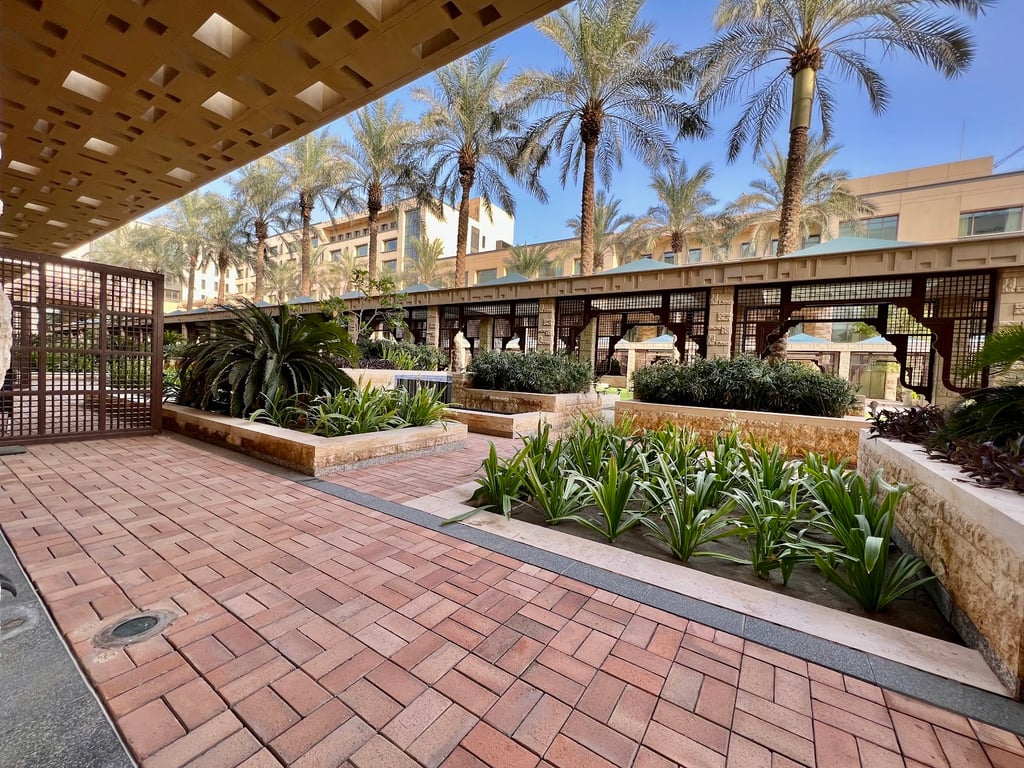Jumeirah Messilah Beach Hotel