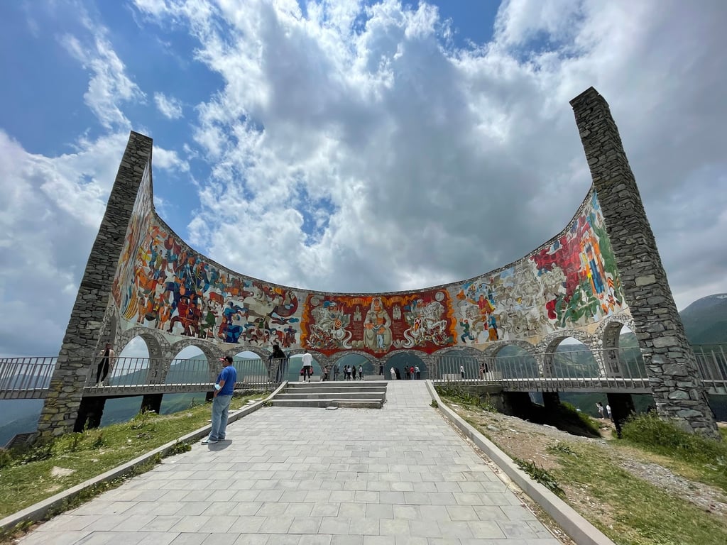 Jvari Pass Friendship Monument