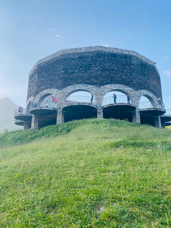 Jvari Pass Friendship Monument