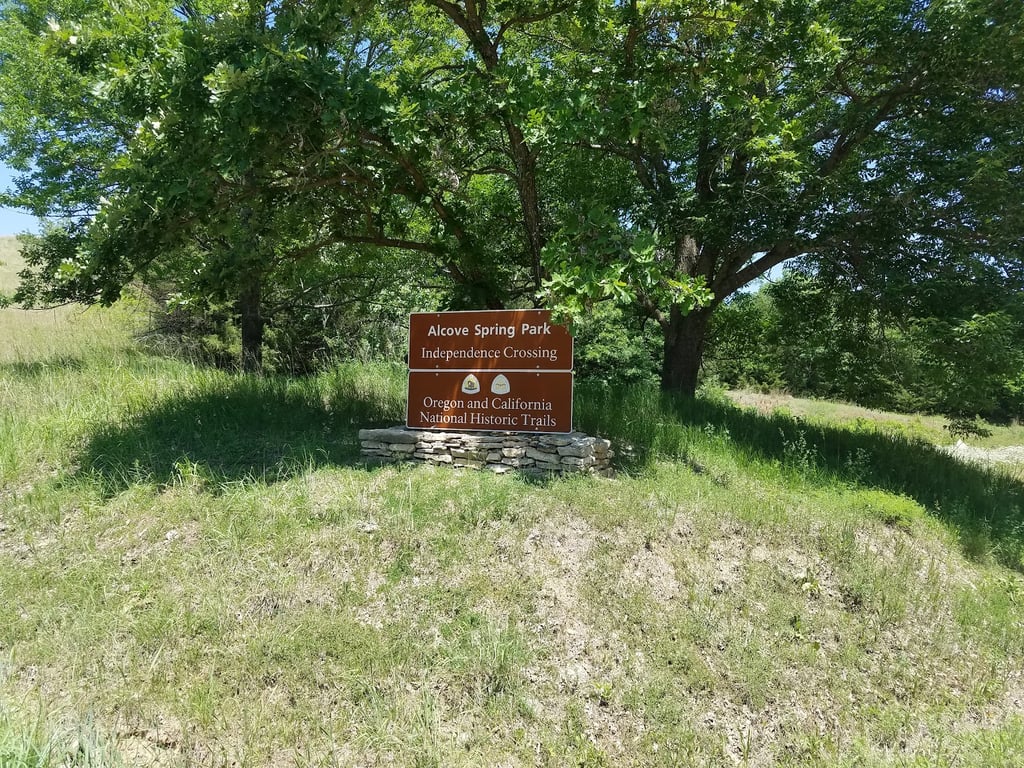 Alcove Spring Historic Park