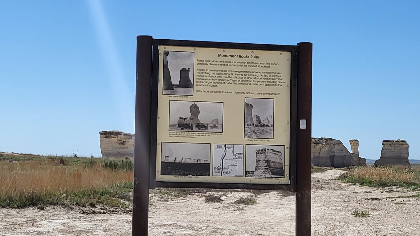 Monument Rocks