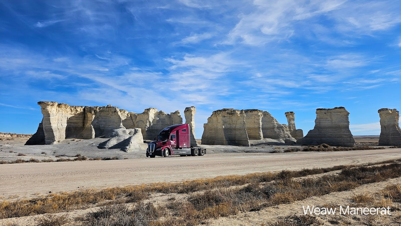 Monument Rocks