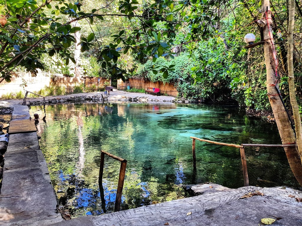 Kapishya Hot Springs