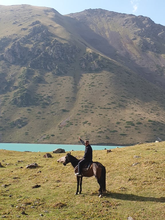 Kegety Gorge & Kol-Tor Lake