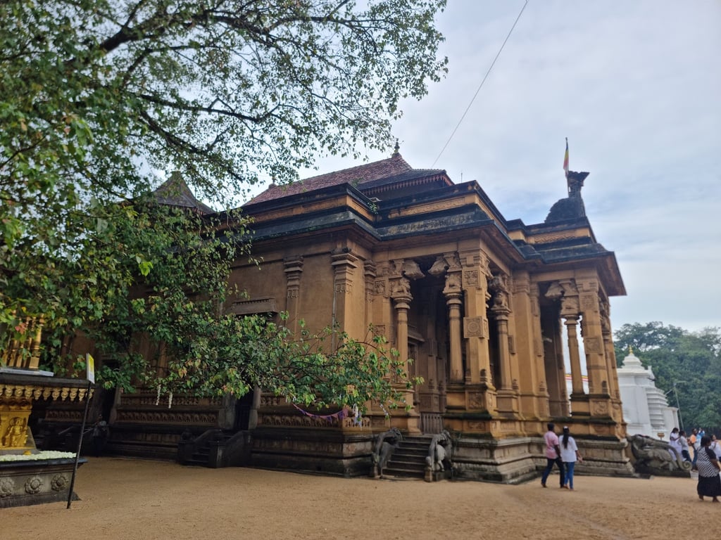 Kelaniya Raja Maha Vihara