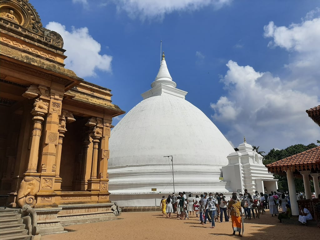 Kelaniya Raja Maha Vihara
