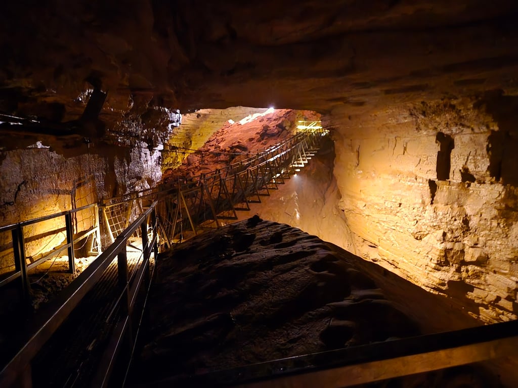 Hidden River Cave and American Cave Museum