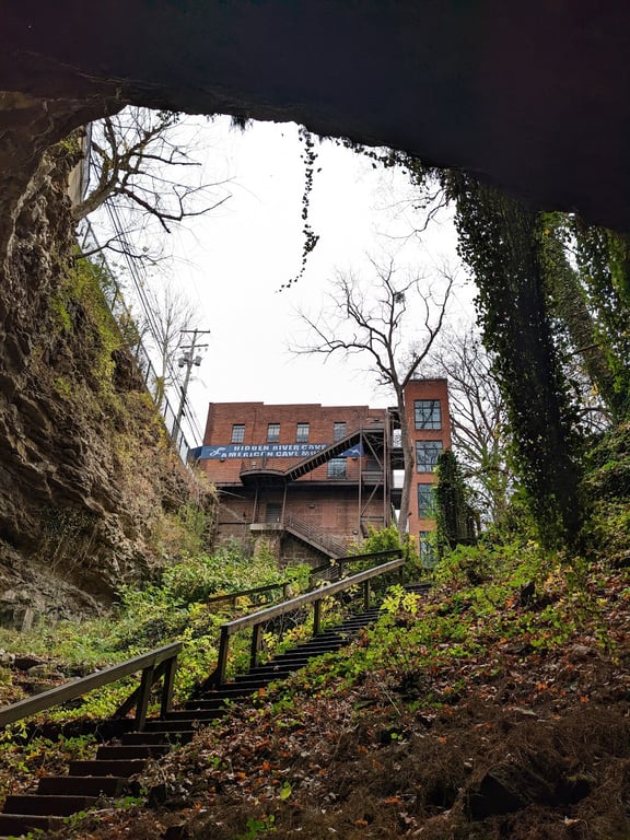 Hidden River Cave and American Cave Museum