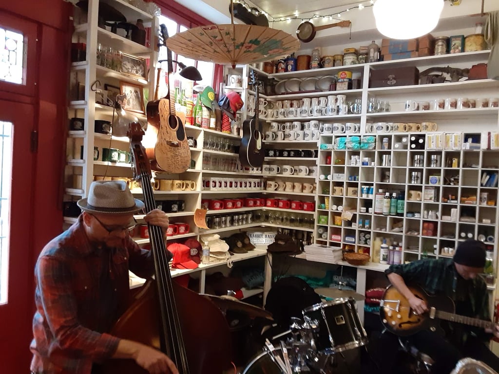 Rabbit Hash General Store