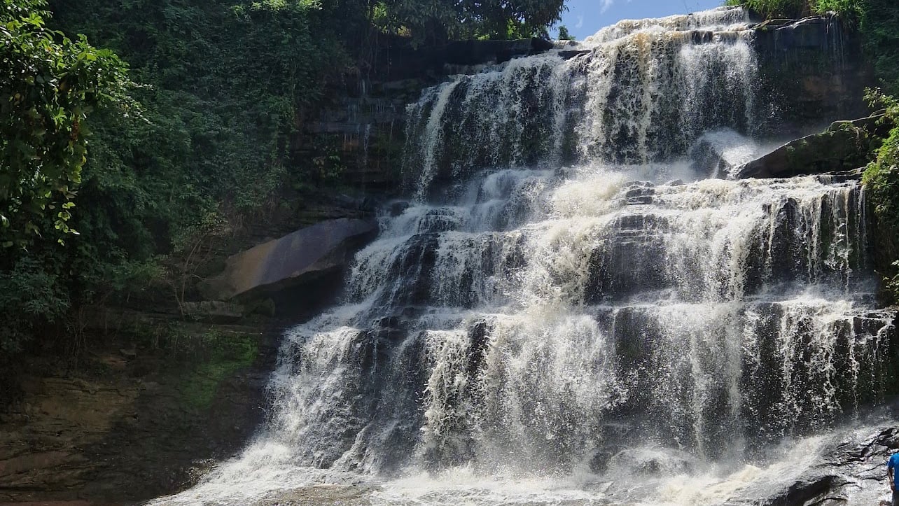 Kintampo Waterfalls