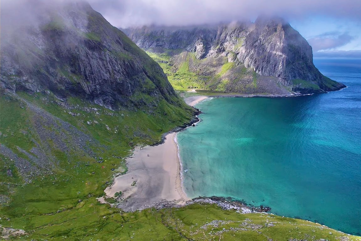 Kvalvika Beach