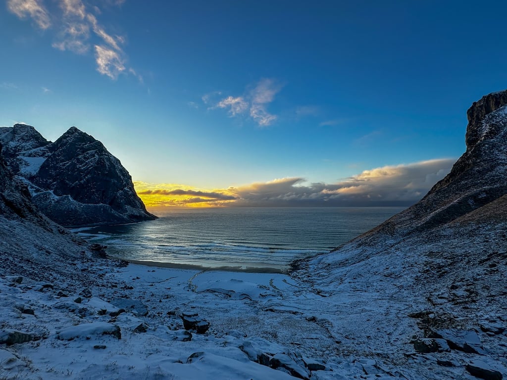 Kvalvika Beach
