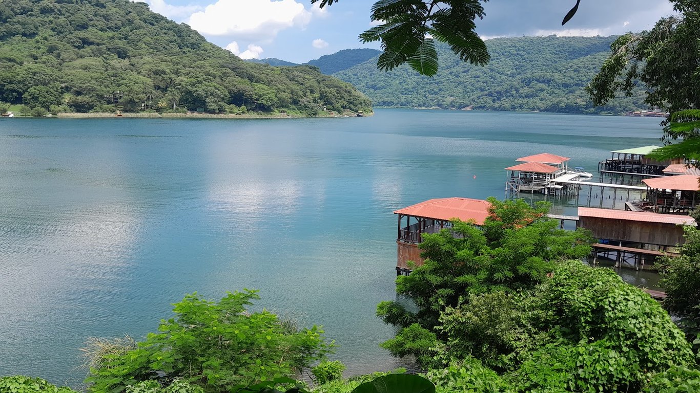 Lake Coatepeque