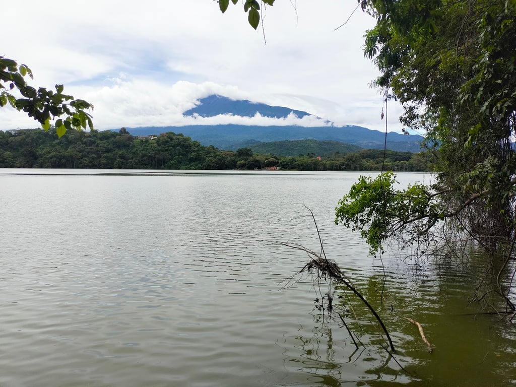 Lake Duluti