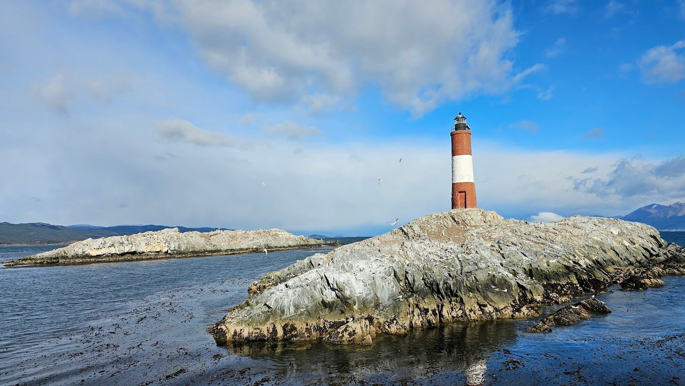 Les Éclaireurs Lighthouse