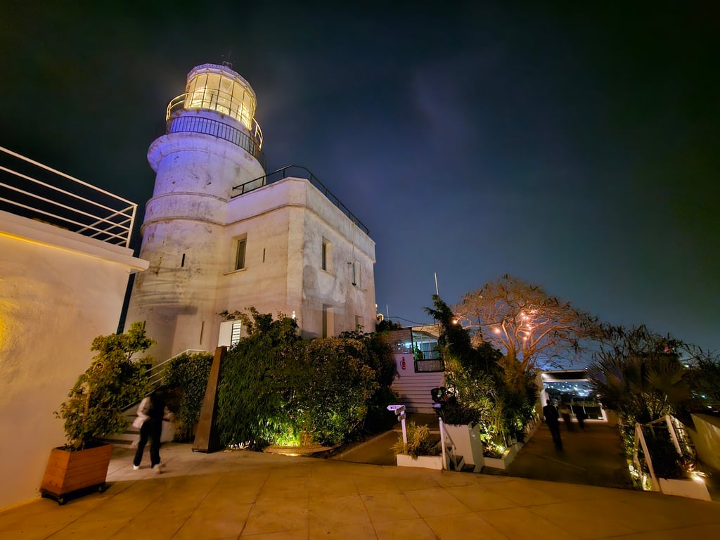 Les Mamelles Lighthouse