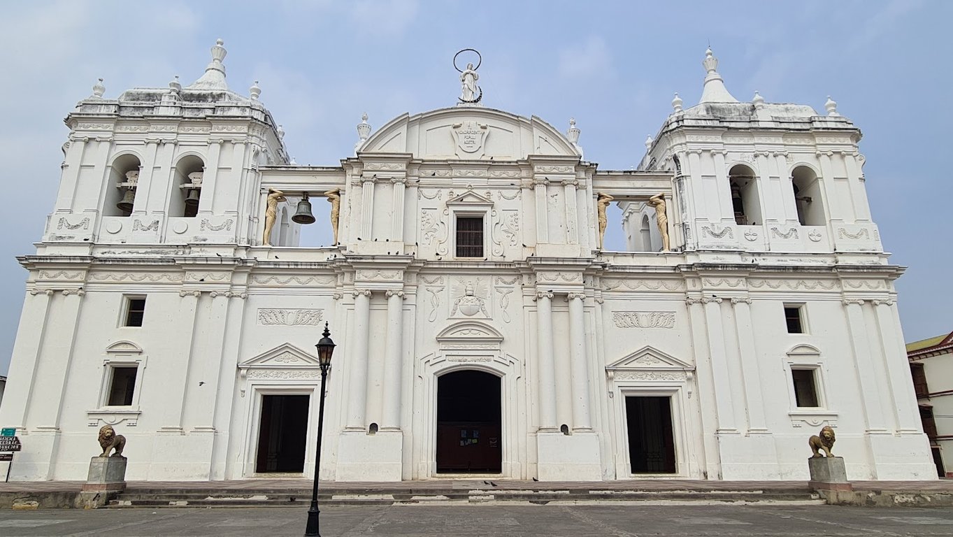 León Cathedral Rooftop
