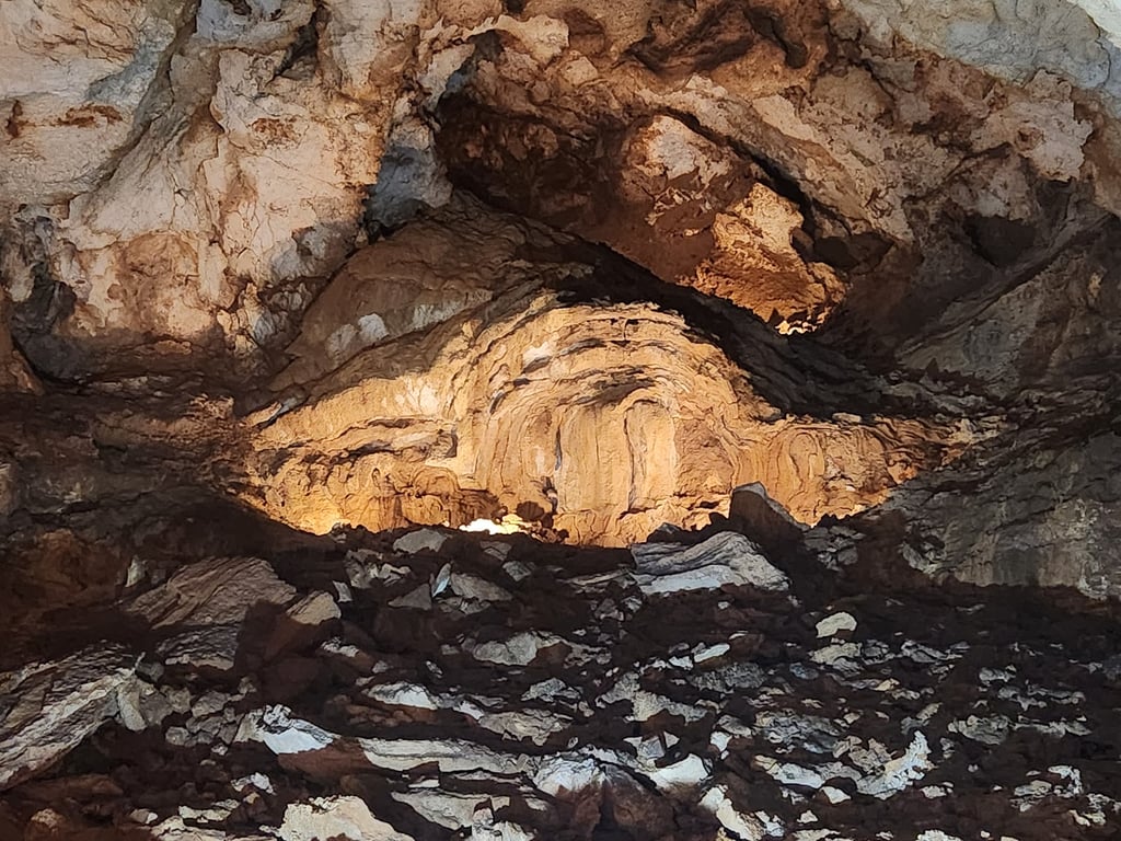 Lipa Cave