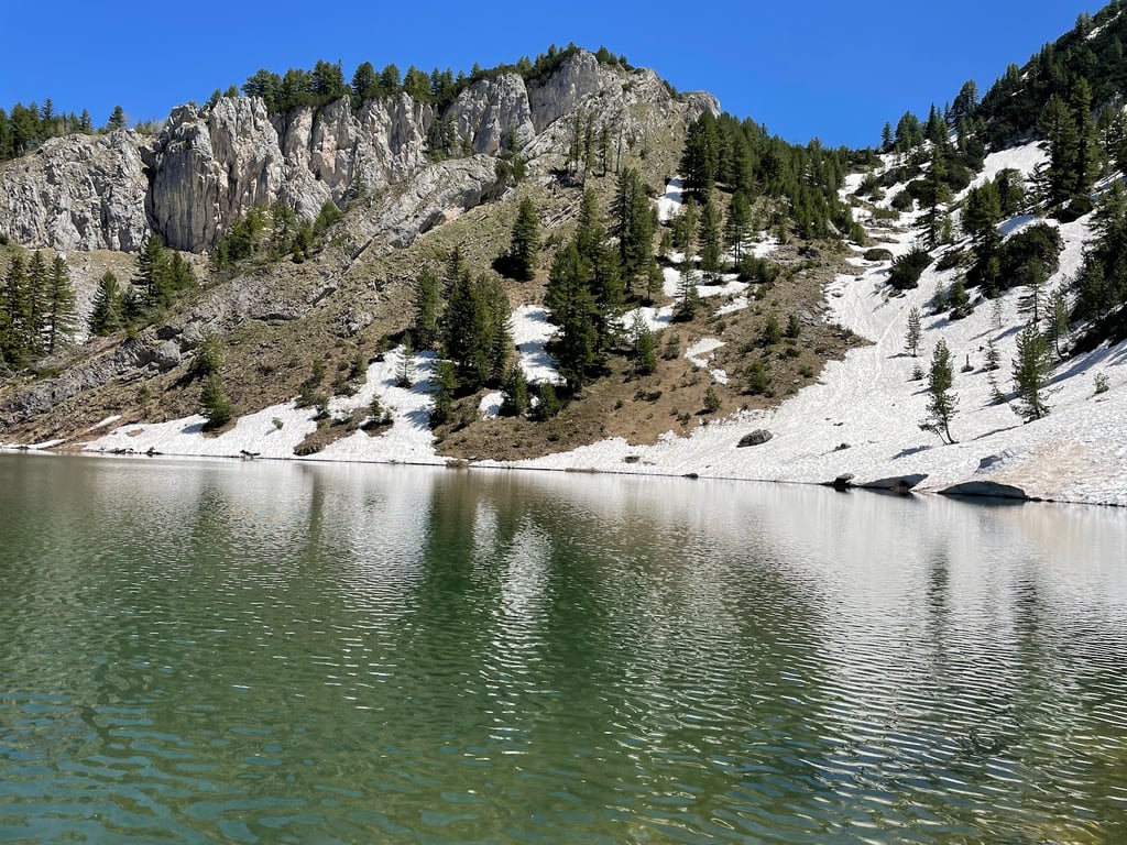 Liqenat Lakes