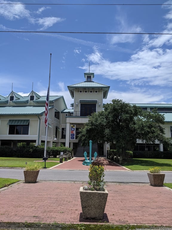 Lake Pontchartrain Basin Maritime Museum & Lighthouse
