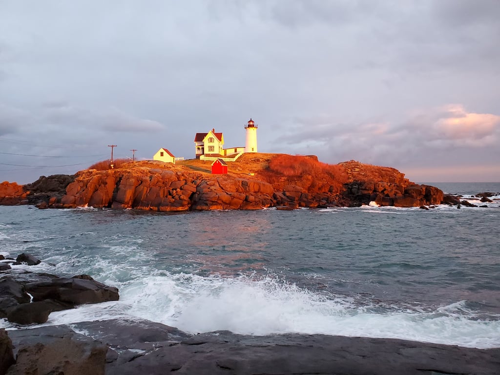 Nubble Light