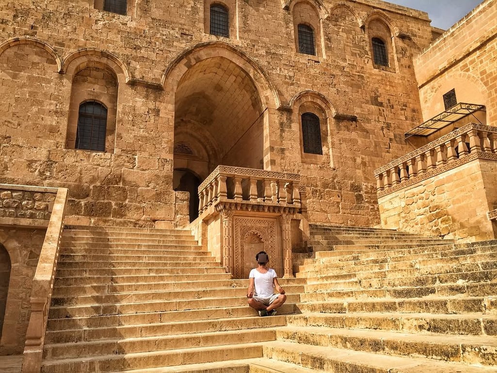 Deyrulzafaran Manastırı