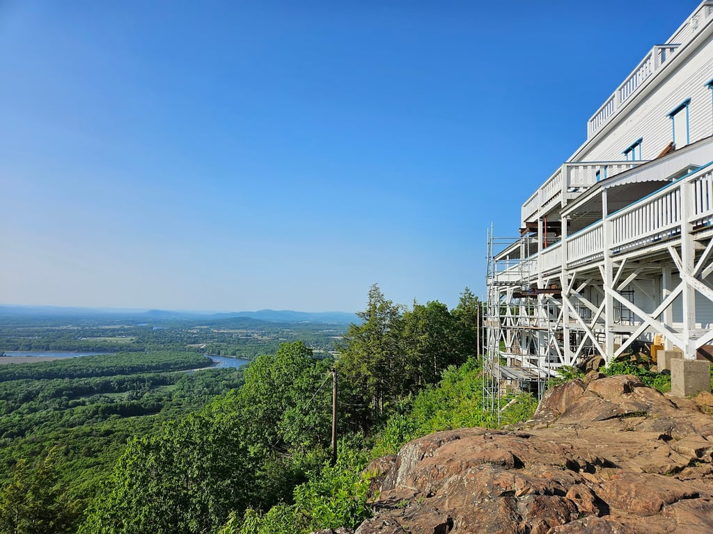 Mount Holyoke Summit House