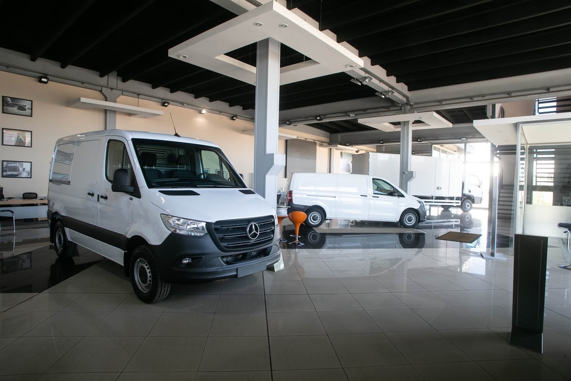 Mercedes Riverside