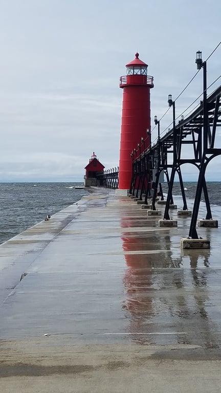 Grand Haven Pier Lighthouse