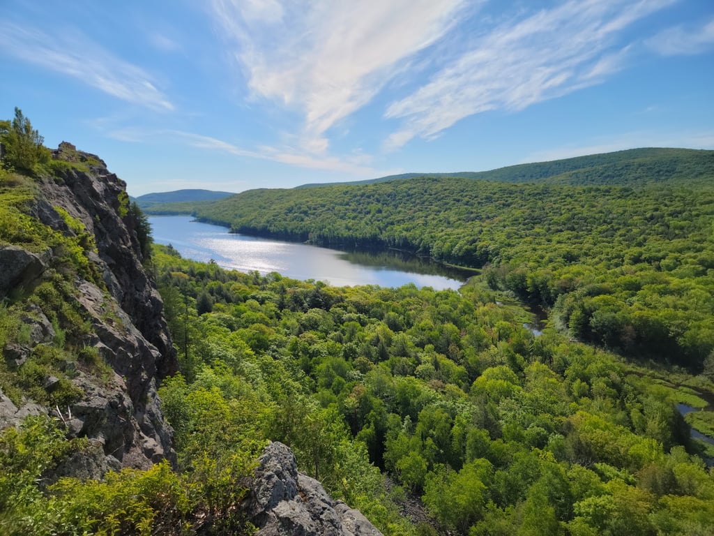 Lake of the Clouds