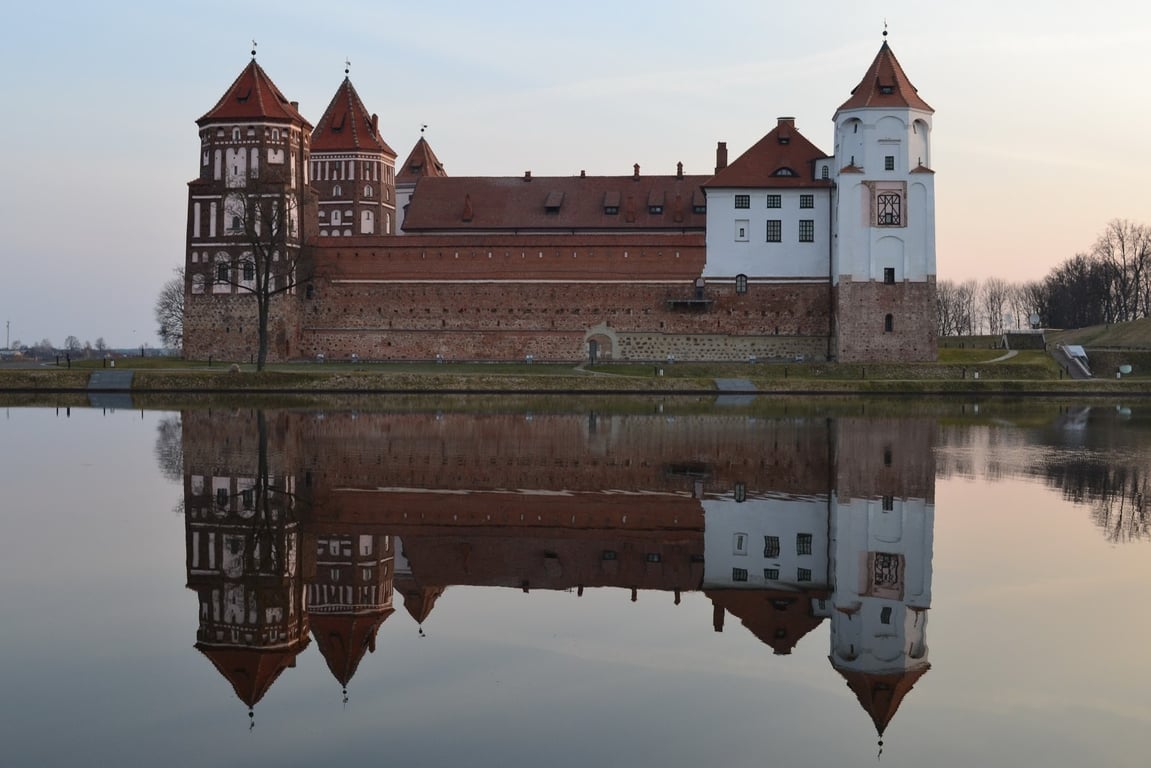 Mir Castle Island Bridge