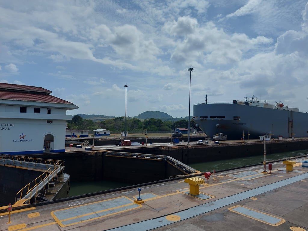 Miraflores Locks