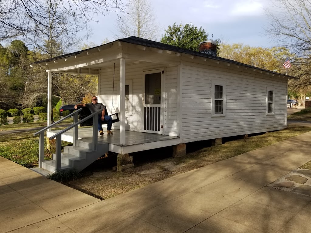 Elvis Presley Birthplace Park
