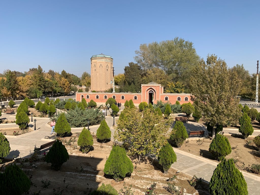 Momine Khatun Mausoleum