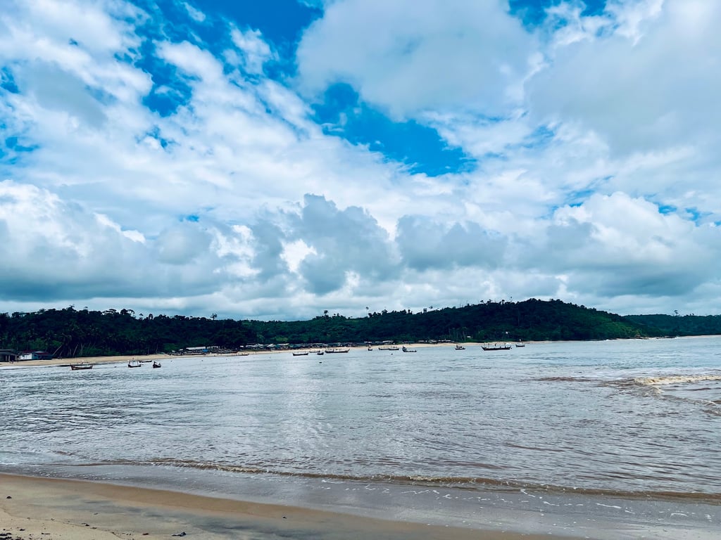 Monogaga Beach
