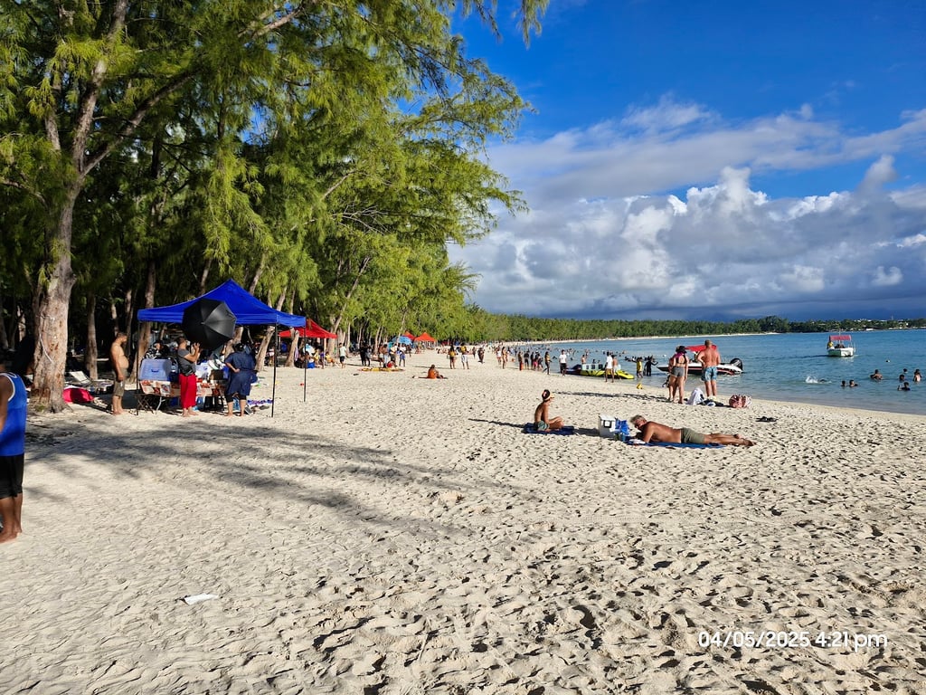 Mont Choisy Beach