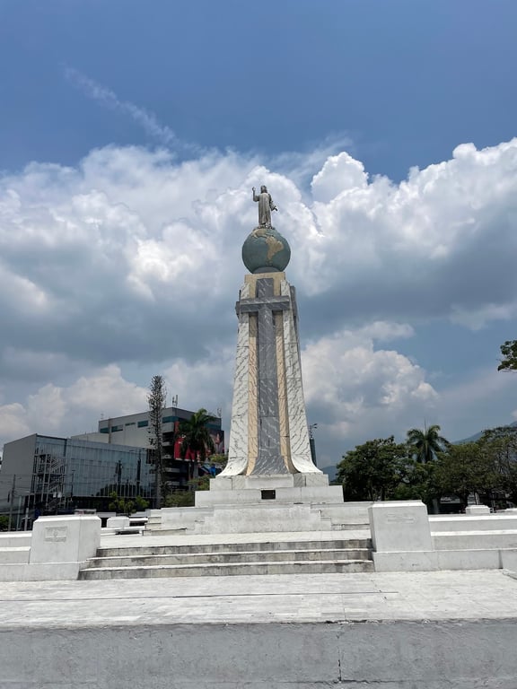 Monumento al Divino Salvador