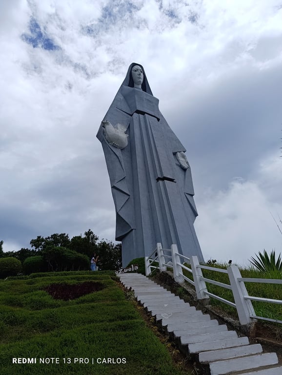 Monumento Virgen de la Paz