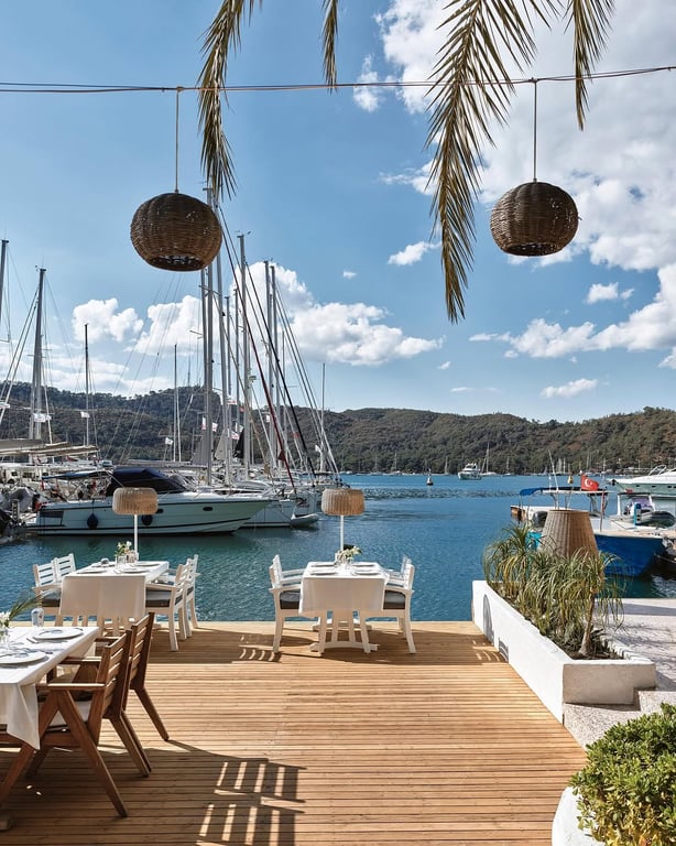 Yacht Classic Hotel