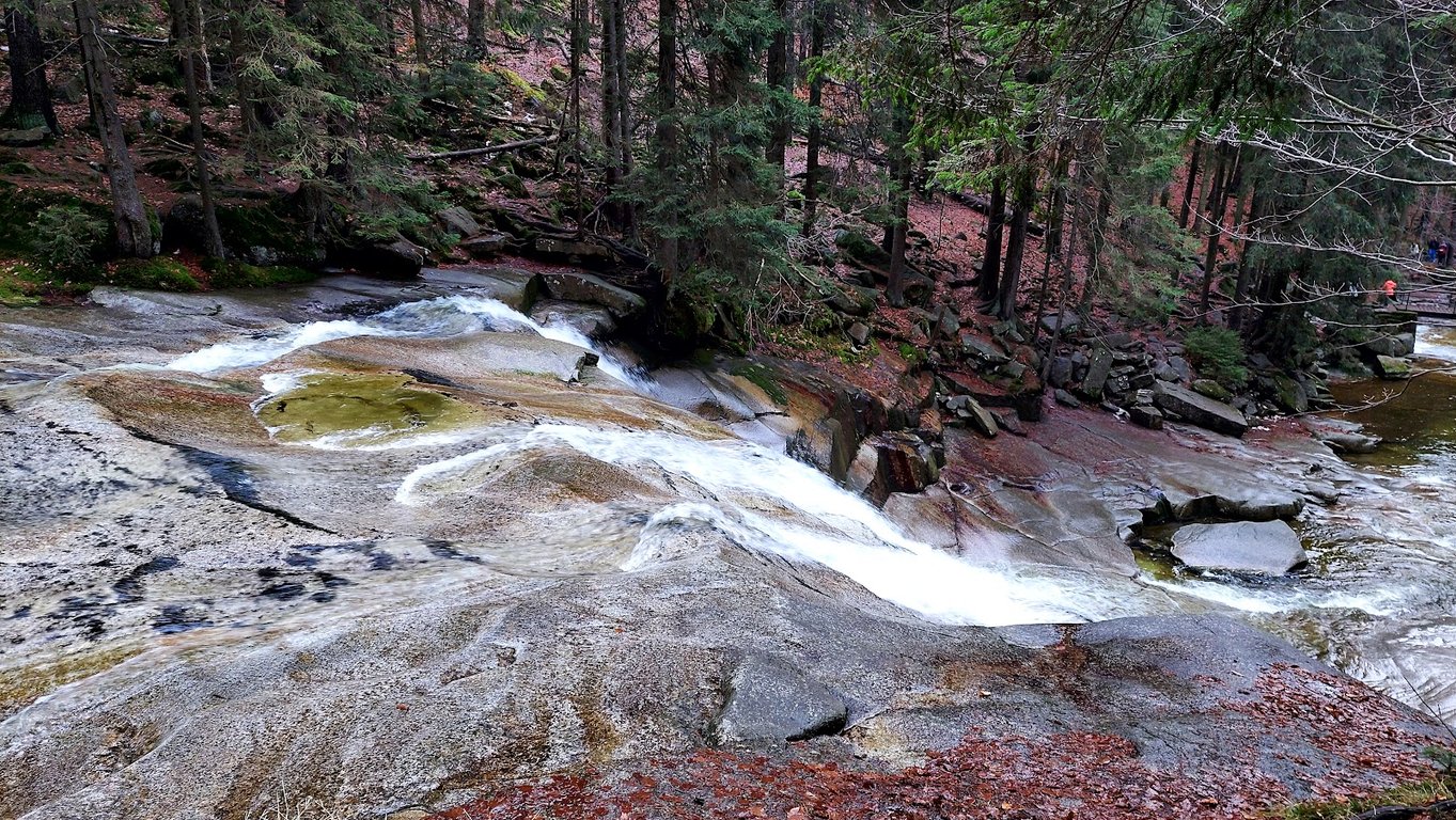 Mumlava Waterfall