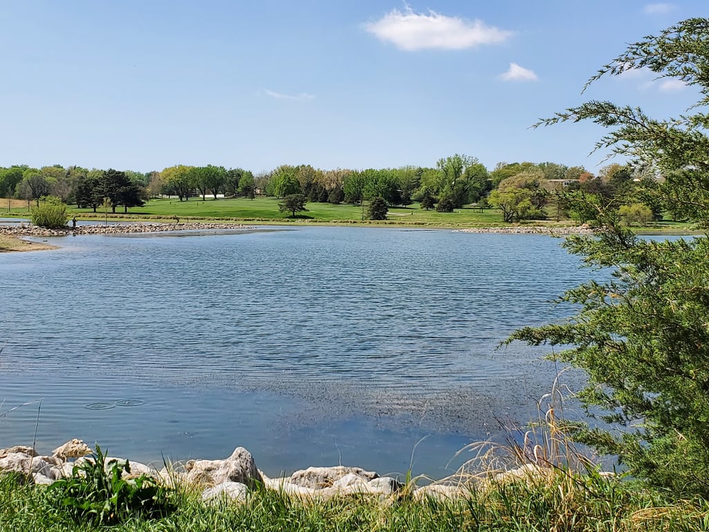 Holmes Lake Park