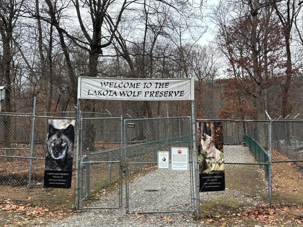 Lakota Wolf Preserve