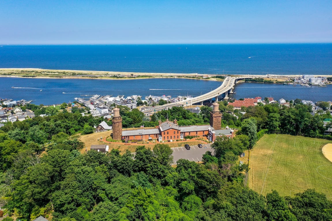 Twin Lights Historic Site