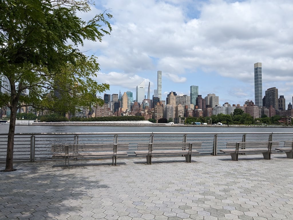 Gantry Plaza State Park