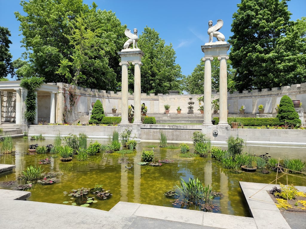 Untermyer Gardens