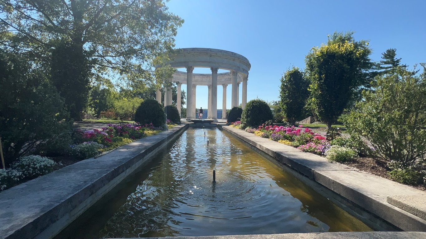 Untermyer Gardens
