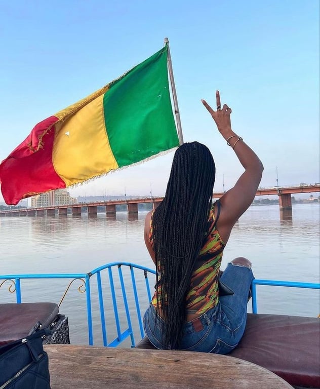 Niger River Promenade