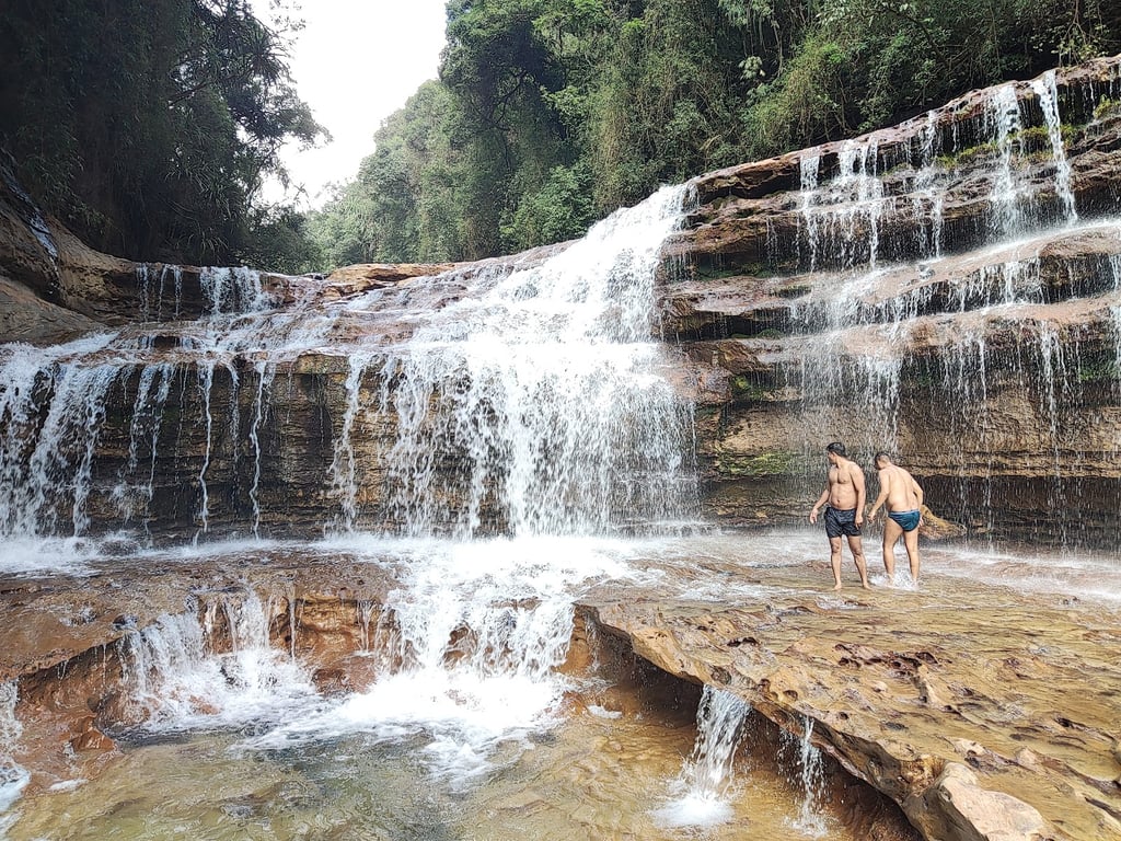 Nohkalikai Falls
