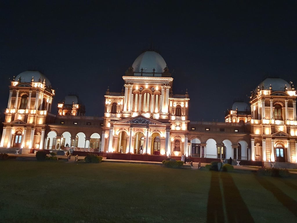 Noor Mahal, Bahawalpur