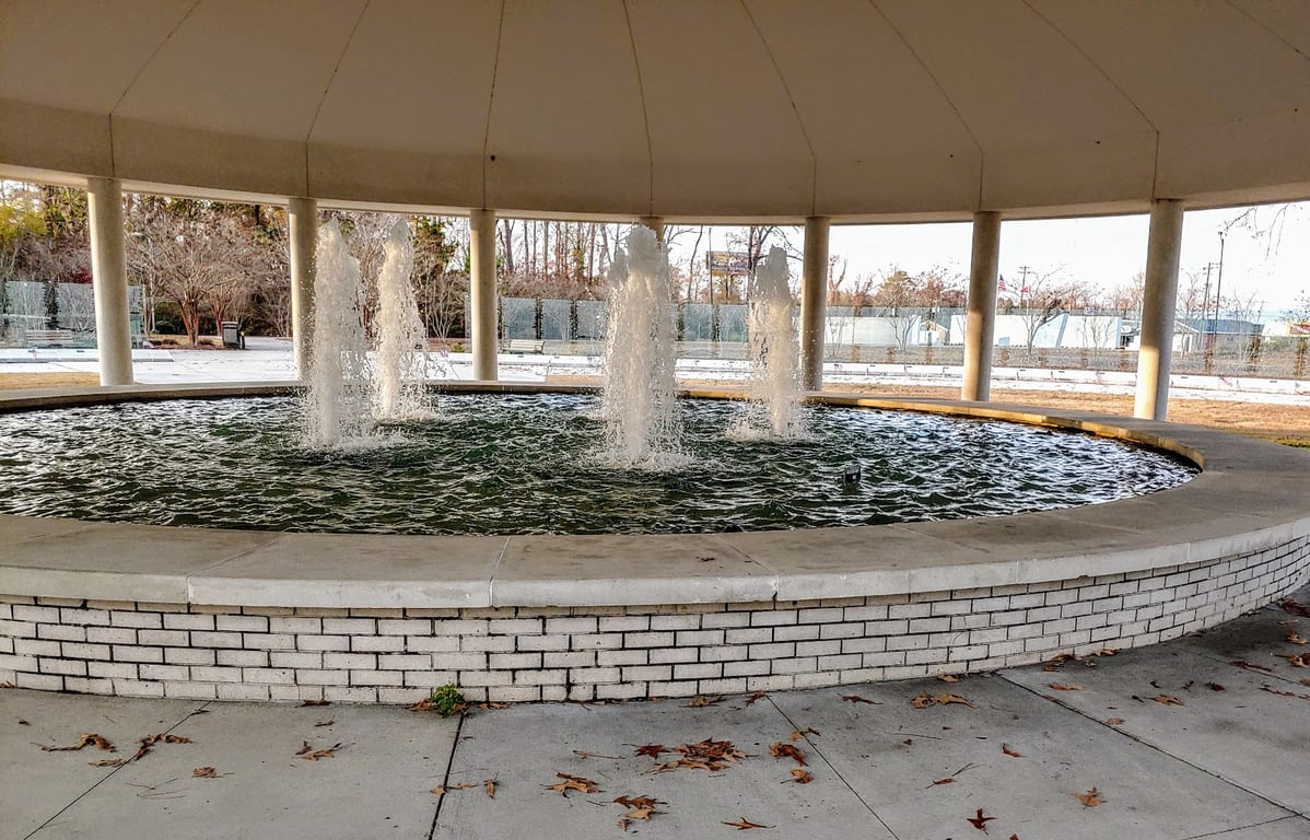 Lejeune Memorial Gardens